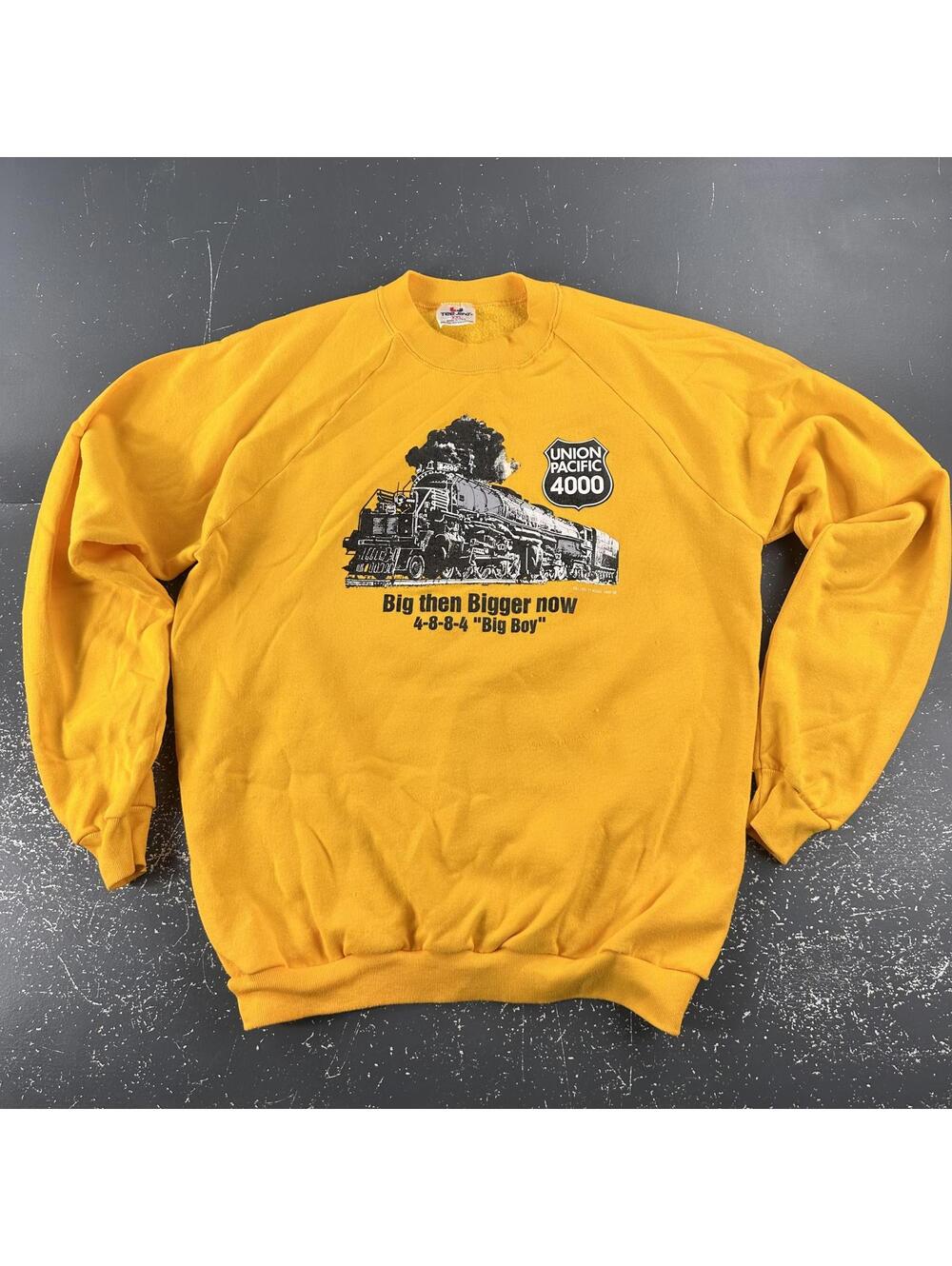 VTG Union Pacific Sweatshirt Mens Large Yellow "Big Boy" Train 4884 Steam Engine